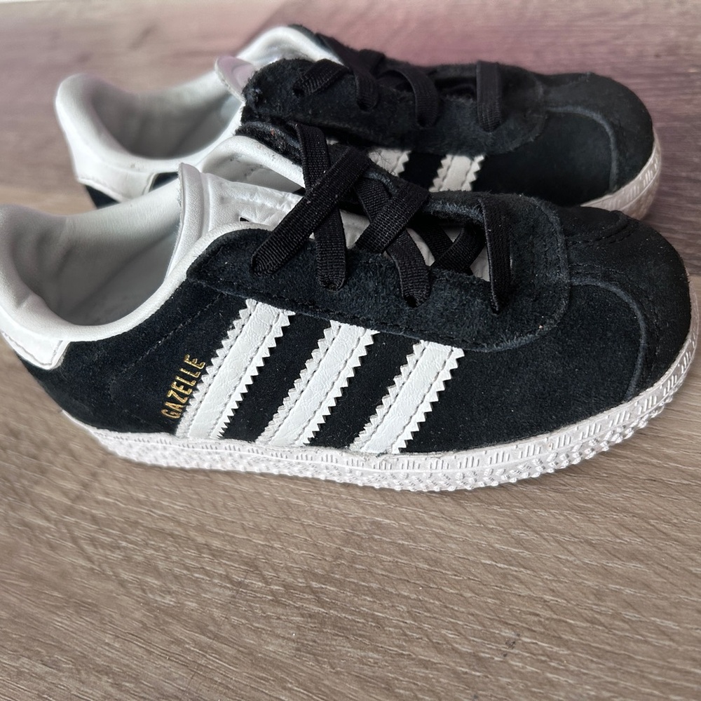 adidas Gazelle Comfort Closure Elastic Laces Shoes Kids - Black and white